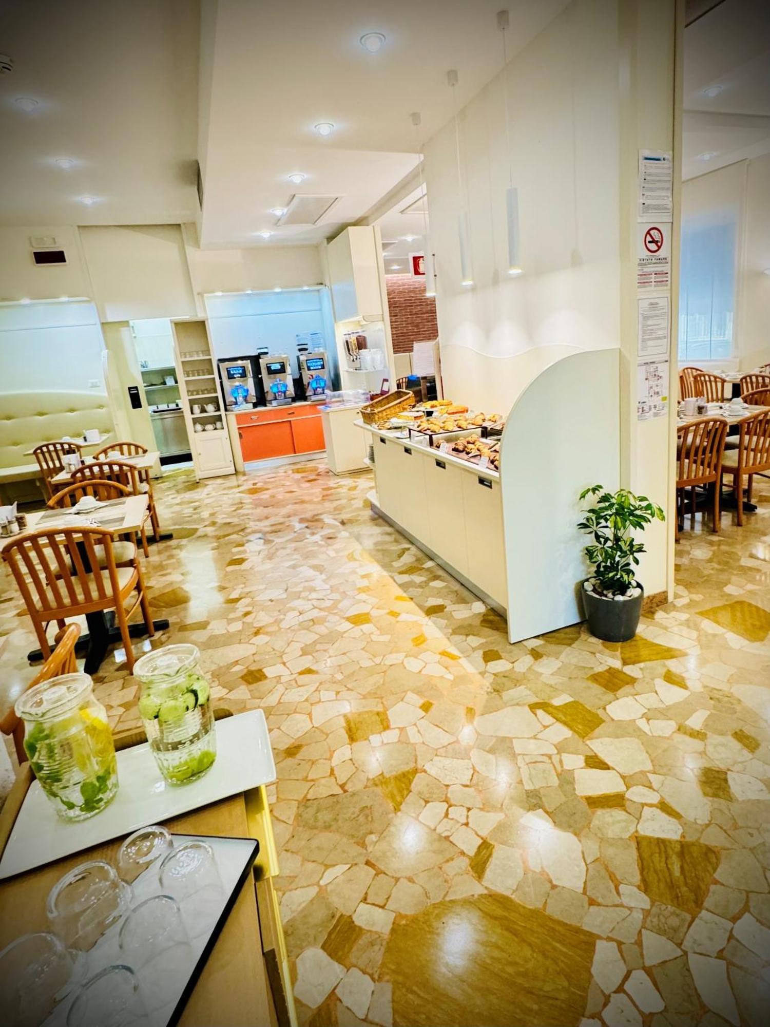 Hotel Touring 3*