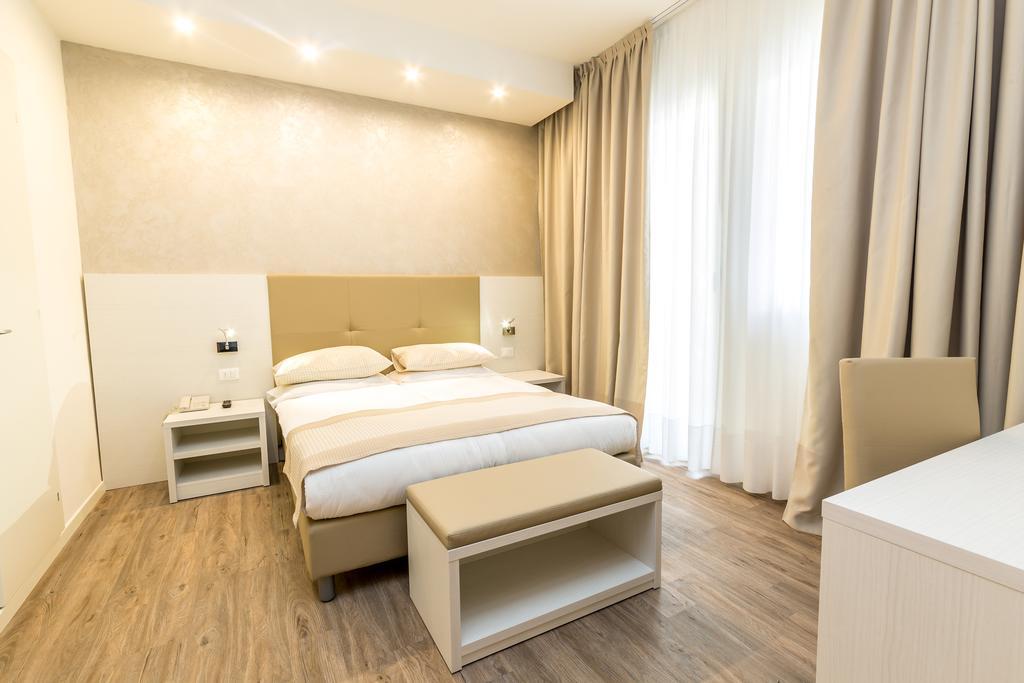 Touring Hotel 3*