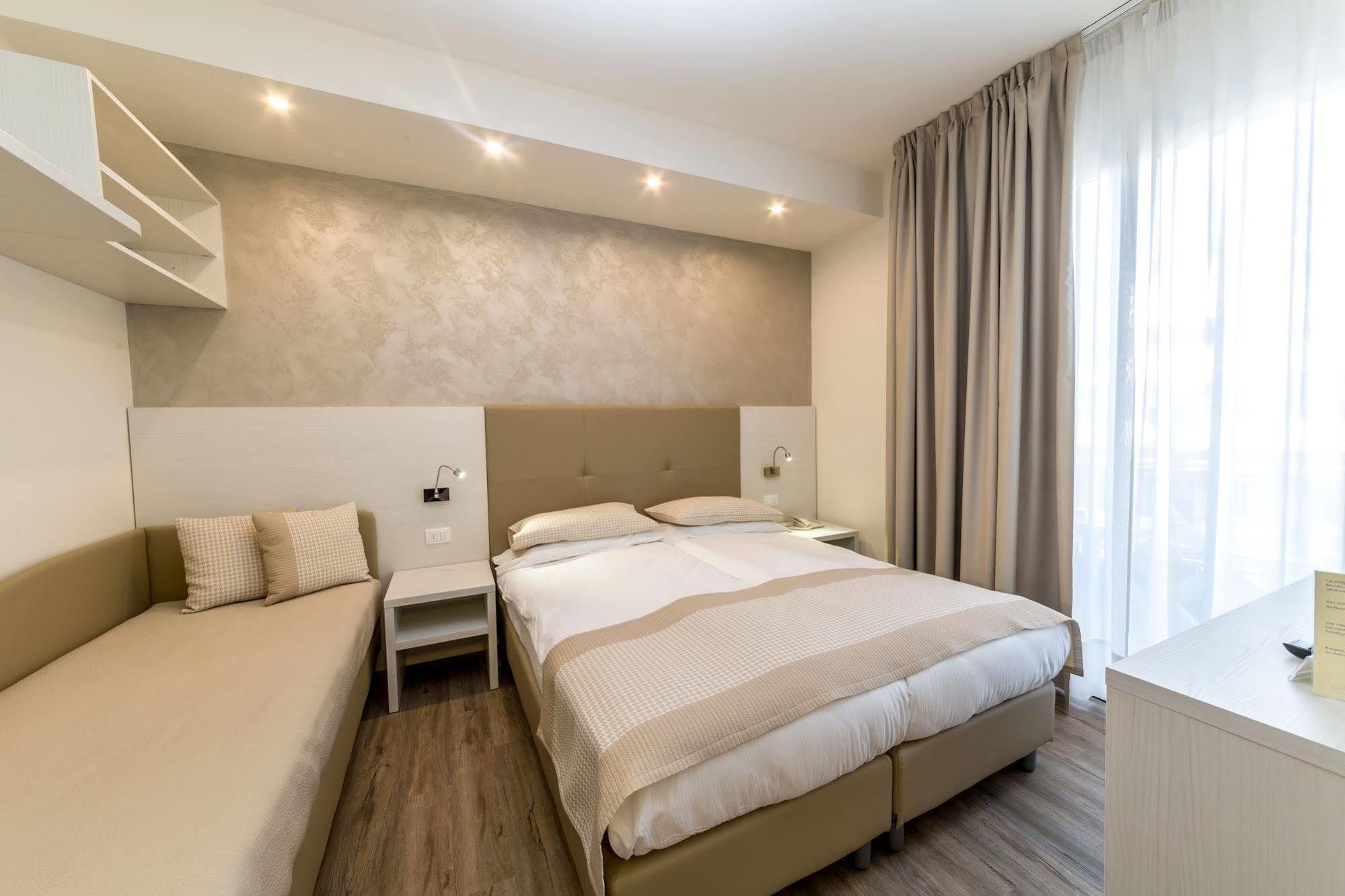 Hotel Touring