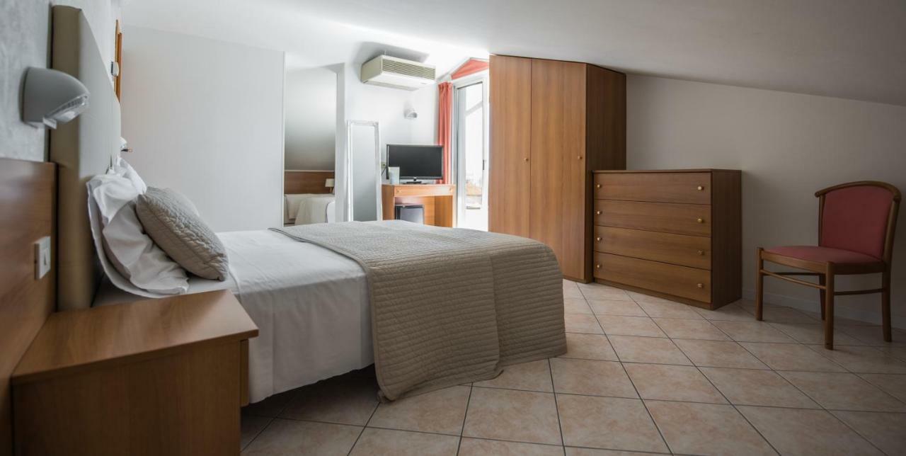 Hotel Touring 3*