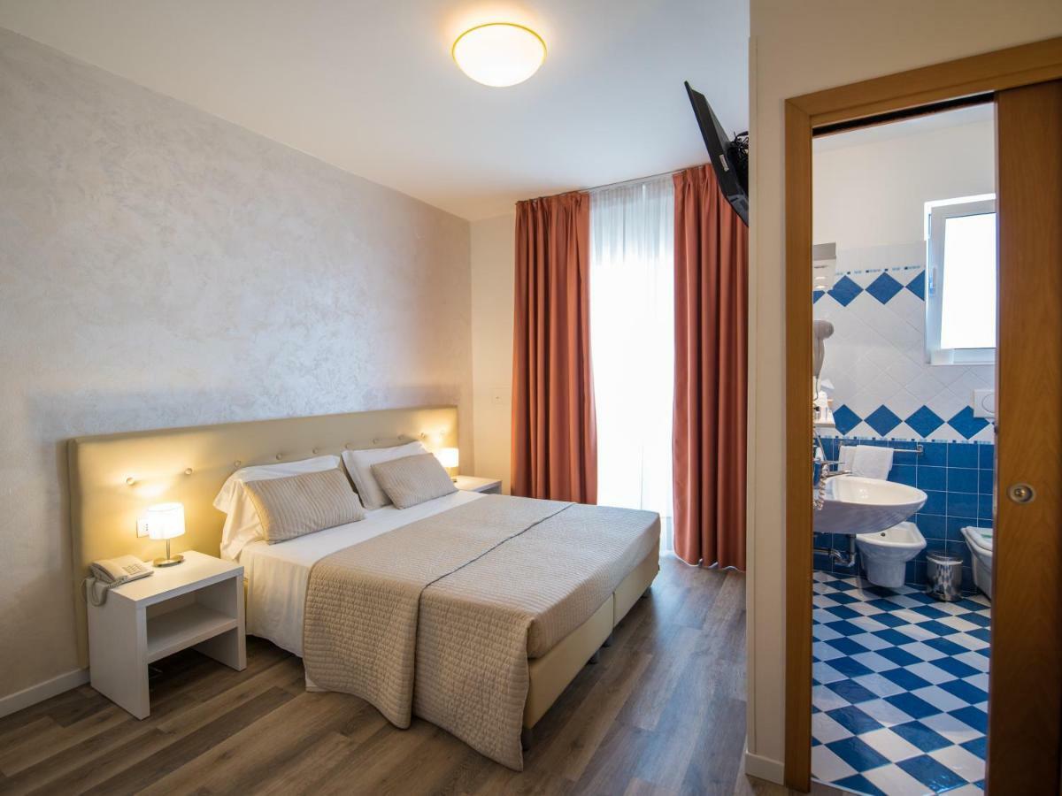 Hotel Touring 3*